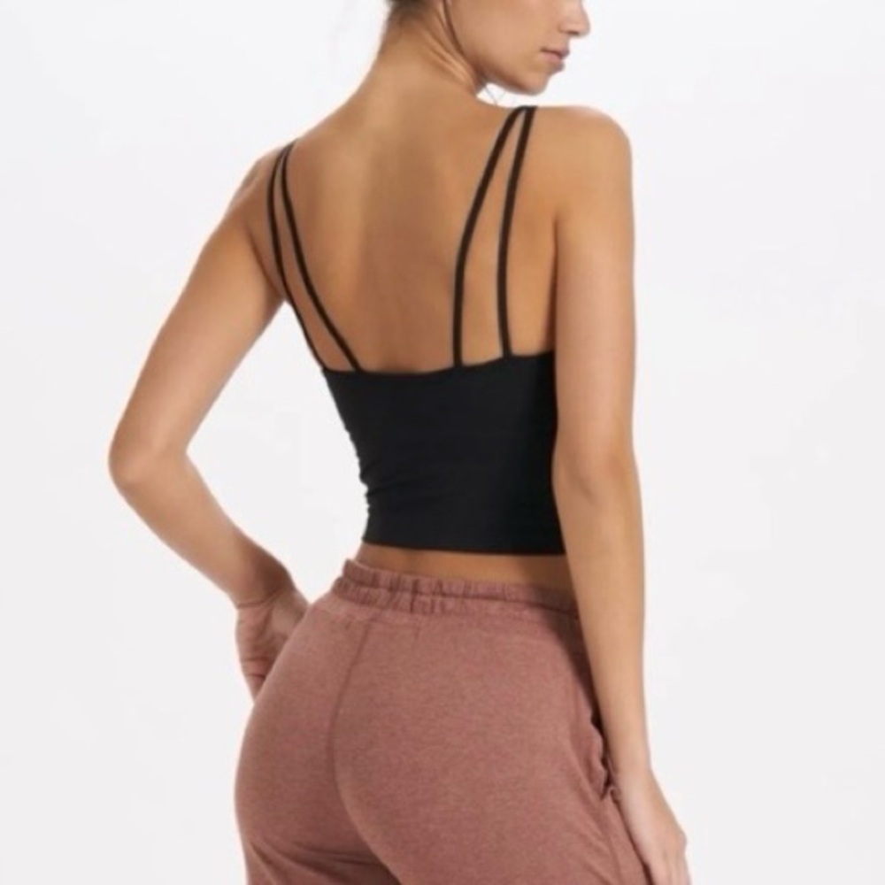 Vuori Halo Performance Crop Tank Heather Black - Picture 2 of 13